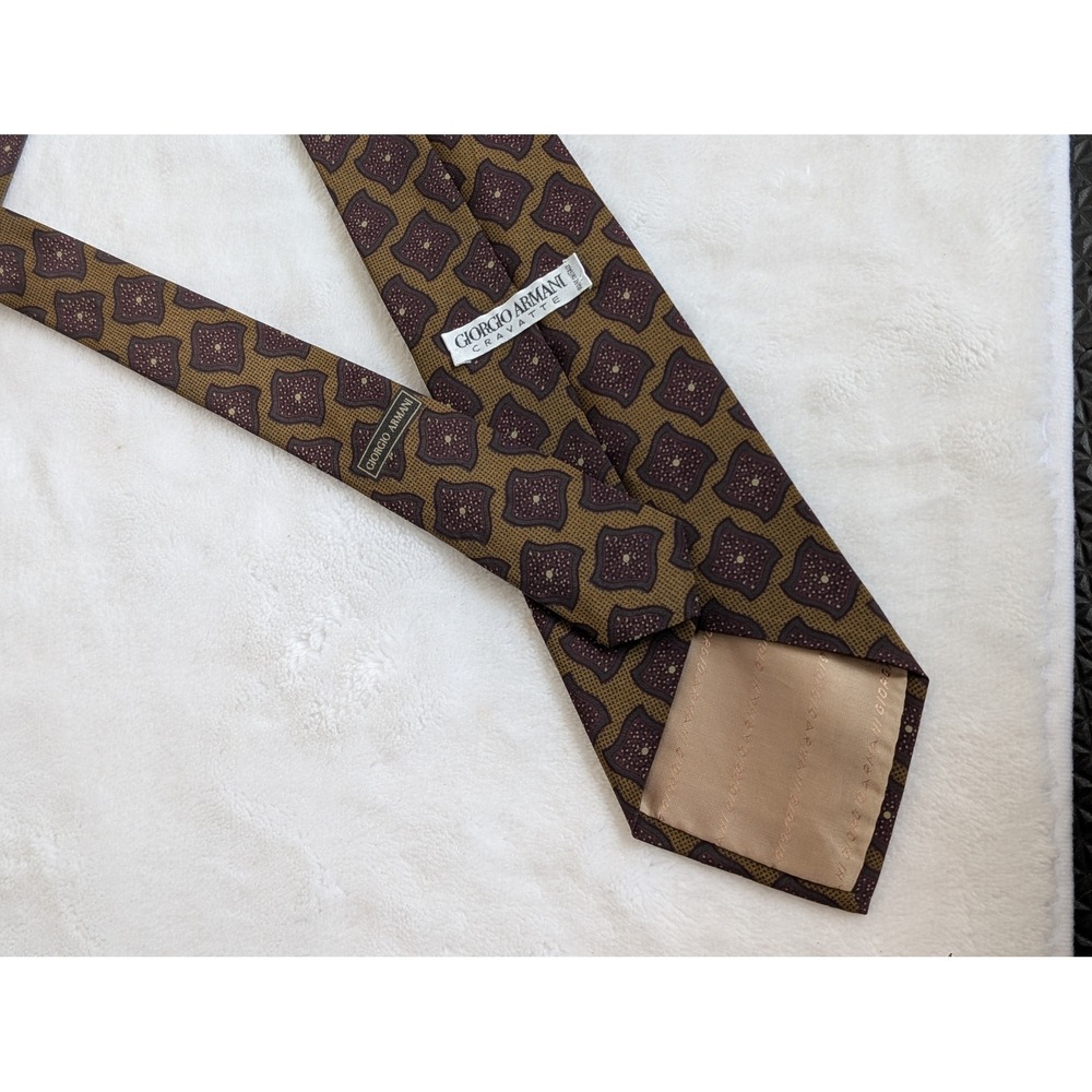 Vintage Giorgio Armani Cravatte Silk Tie Brown Burgundy Geometric Abstract Italy